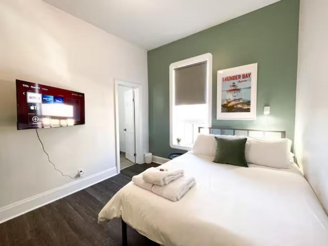 Lake Superior Boutique Hotel خليج ثندر المظهر الخارجي الصورة